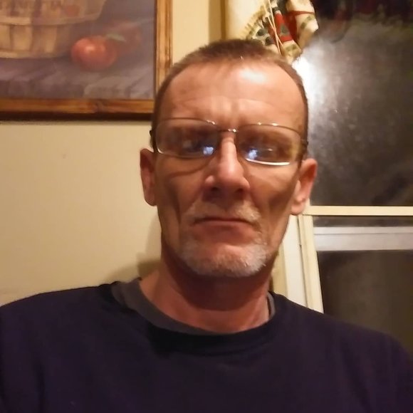 Meet your Posher, Chris - Picture 1 of 1